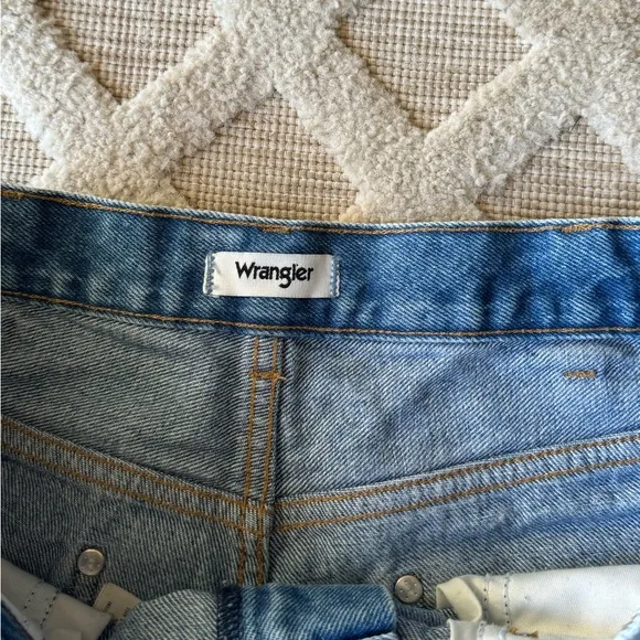 Wrangler Festival Light Wash Denim Cut Off High Rise Shorts Size 30 Western Boho